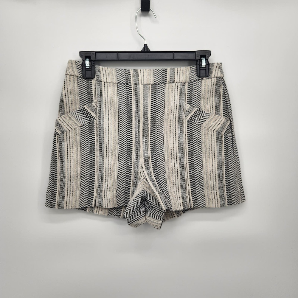 BCBGenerations Navy &‎ Cream High Waist Stripe Chevron Tweed Shorts Women's 6